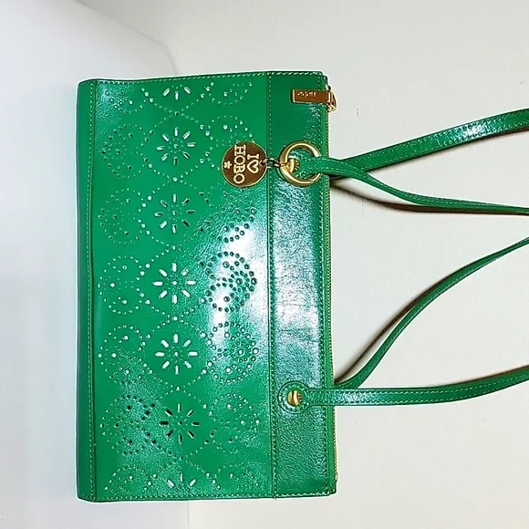 Hobo. "THE Original " Green. Shoulder bag. 10.5 x7 x4 inches - Picture 1 of 5
